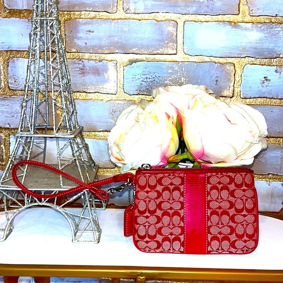 Vintage New Coach Red Signature Logo Leather & Canvas Wristlet with Duster Bag. - Picture 6 of 13